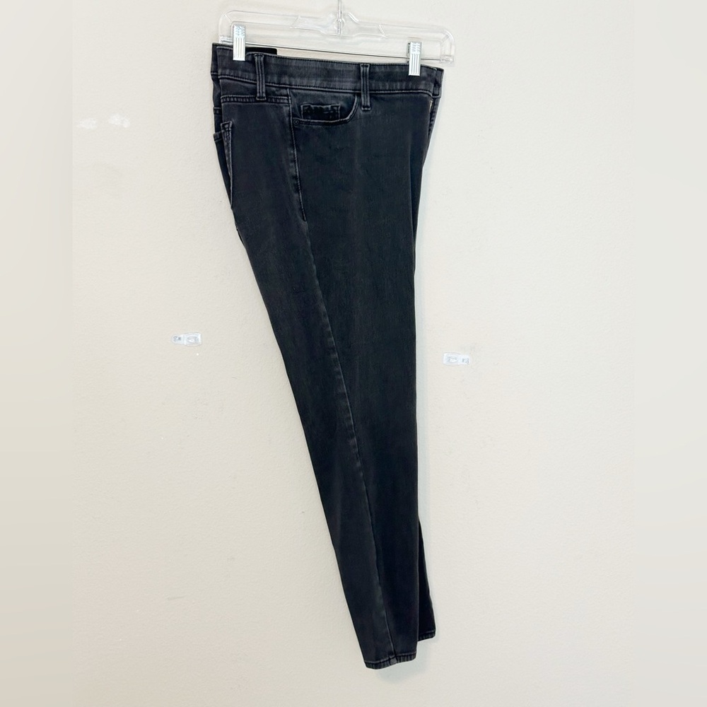 Old Navy High Rise Rockstar Super Skinny distressed Black Jeans- size 16